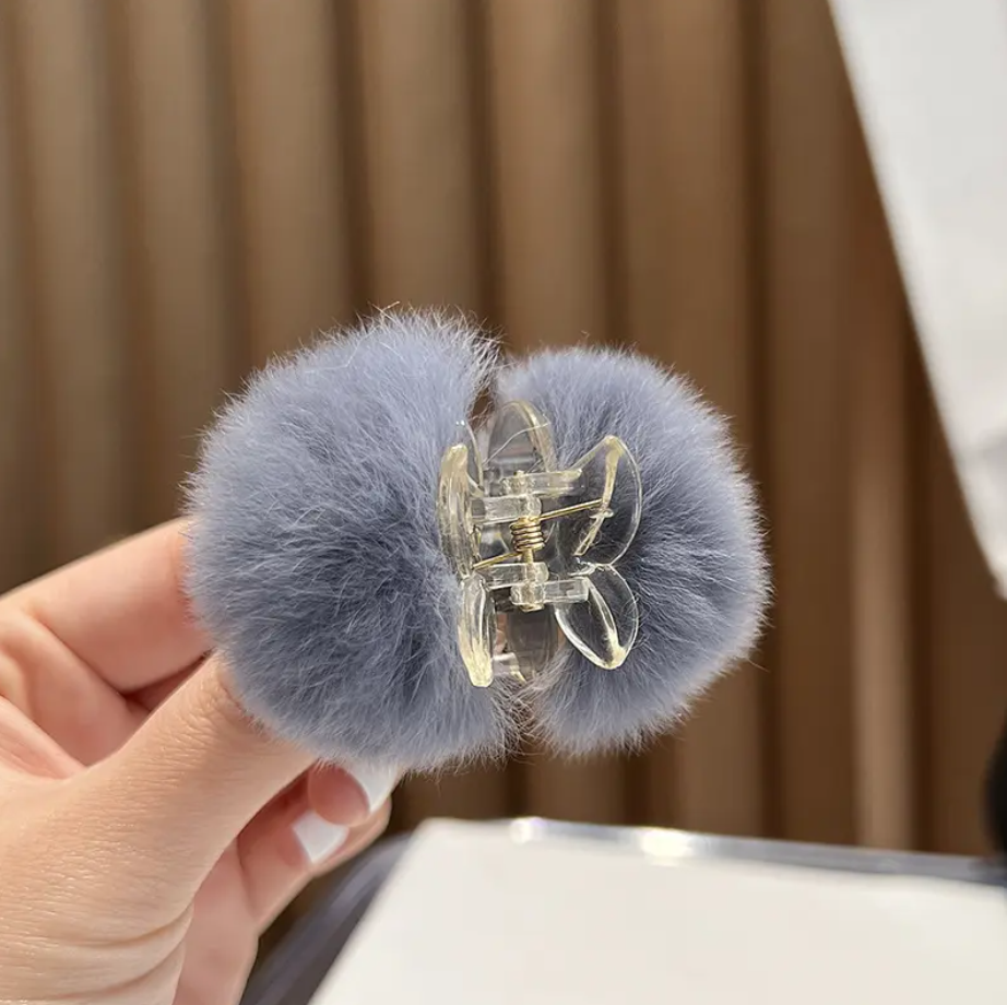 Kinako Pom Pom Clip