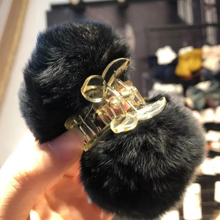 Kinako Pom Pom Clip